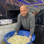 Kapadokya'nın Eşsiz Kabak Çekirdeği Dünya Sınırlarını Aşıyor 2 nevsehirin cografi isaretli kabak cekirdegine yabancilardan da yogun ilgi 21d7581f6ac9