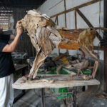 oldurulen aslan zeusun agactan heykelini yapti video eklendi 5a0dfdfaadb2