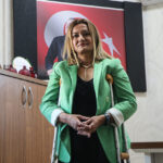 ortopedik engelli hilal ogretmen hic vazgecmedigi hayalleri ile ogrencilerine ilham oluyor af7a5ad81895