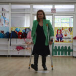 ortopedik engelli hilal ogretmen hic vazgecmedigi hayalleri ile ogrencilerine ilham oluyor af9c21d028eb