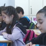 osman ogretmen depremzede cocuklara hem ogretmen hem rehber oldu c2f51e701b86