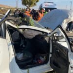 Elazığ'da feci kaza: 2'si ağır olmak üzere 6 yaralı var 5 otomobil agaca ve elektrik diregine carpti 2si agir 6 yarali 30ffa2496a97