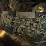 otomobil ile carpisan midibus devrildi 1i agir 8 yarali 6398383038f0