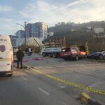 otomobilin carptigi babaanne ile 2 torunu agir yaralandi kaza kamerada a4b84c89cc7f