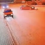 otomobille carpisan motosikletin surucusunun yaralandigi kaza kamerada 791d64ef0946