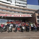 Özgür Özel: "Motokuryeler için adil ücret ve yasal düzenlemeler şart" 2 ozgur ozel kuryeye hiz dayatan olumle yaristiran sistem denetlenmeli 678c1c5023e0