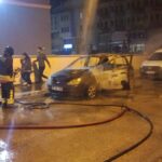 samsunda park halindeki otomobilde cikan yangin korkuttu o anlar kamerada 3f6e398490d8