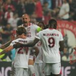 Samsunspor, Hamrun Spartans'ı 3-0 Mağlup Ederek UEFA Konferans Ligi'nde Önemli Bir Galibiyet Elde Etti 2 samsunspor hamrun spartans 3 0 f6df9108d96a