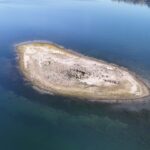 Sapanca Gölü'nde Düşen Su Seviyeleri, Tarihi Yapıyı Gün Yüzüne Çıkardı 2 sapanca golunde sular cekilince tarihi yapi daha gorunur oldu 70149d32a92f