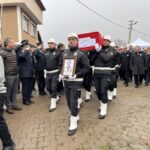 sehit polis memuru son yolculuguna ugurlandi b250e7f8f268