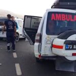 Şırnak'ta özel eğitim minibüsü ile ticari aracın çarpışması sonucu 13 çocuk dâhil 19 kişi yaralandı 6 servis minibusu ile hafif ticari arac carpisti 13u cocuk 19 yarali fa4ddbc2d77b