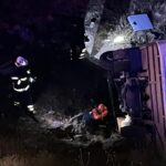 Maden İşçilerini Taşıyan Midibüs, Şirvan'da Uçuruma Devrildi: 15 Yaralı Var 2 siirtte maden iscilerini tasiyan midibus ucuruma yuvarlandi 2si agir 15 yarali ac1cec250917