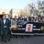 Tahir Elçi, Vurulduğu Yerde 10. Yıl Anmasıyla Anıldı 3 tahir elci olumunun 10uncu yil donumunde anildi 71ad71a59cf1