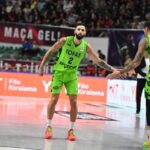Tofaş, Bursaspor Basketbol'u 84-70 ile geçerek önemli bir galibiyet elde etti. 2 tofas bursaspor basketbol 84 70 3a3f2ace1f53