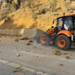 tuncelide kara yolunda kaya tedbiri kopan kayalar kamera b5e44cb02309