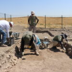 Kayseri'de Tarihi Kültepe'de Türk ve Koreli Arkeologların Ortak Kazı Çalışmaları Başladı 5 turk ve koreli arkeologlardan 4 bin yil once anadolunun en gorkemli binasinin kalintilarinda ortak calisma 1f84791af180