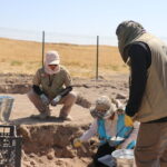 Kayseri'de Tarihi Kültepe'de Türk ve Koreli Arkeologların Ortak Kazı Çalışmaları Başladı 7 turk ve koreli arkeologlardan 4 bin yil once anadolunun en gorkemli binasinin kalintilarinda ortak calisma efd7199a284b