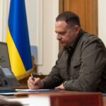 ukrayna devlet baskanligi ofisi baskani yermak istifa etti ecc8e069d453