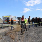 vanda baraj golune yuvarlanan otomobildeki 3 kisi oldu 4 yeniden 359934324759