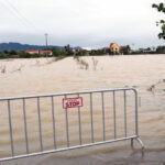 Vietnam'da Sel Felaketi: Can Kaybı 47'ye Yükseldi 1 vietnamda sel nedeniyle hayatini kaybedenlerin sayisi 47ye yukseldi fotograf eklendi 7fc5831869bc