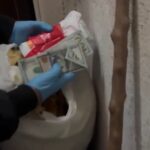 Dükkan Alma Vaadiyle 100 Bin Doları Çalan Dolandırıcı, Polis Tarafından Yakalandı 2 yalovada dukkan alacak kisiyi 100 bin dolar dolandiran supheli tutuklandi 374110612289