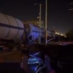 yuk treni hemzemin gecitte otomobile carpti surucu kacti 37ddbe2d4f64