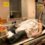 4 metre yukseklikten merdiven bosluguna dusup agir yaralandi 6ea9043609b8