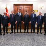 Adalet Bakanı Yılmaz Tunç, Fenerbahçe Spor Kulübü Başkanı Sadettin Saran ile buluştu 1 adalet bakani tunc sadettin saran ile bir araya geldi fbdb2ccb4e3f