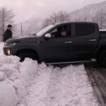 Borçka'da Yoğun Kar Yağışı Sürücüleri Zora Soktu, Çocuklar Eğlendi 9 artvinde kar nedeniyle araclar yolda kaldi suruculer ates yakip isindi 90adf3b5723a