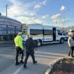 Edremit'te otomobil ile öğrenci servisi çarpıştı: 7 yaralı 1 balikesirde ogrenci servisi ile otomobil carpisti 7 yarali 42ecceabc445