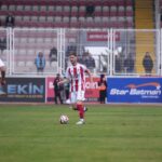 Batman Petrolspor, Sincan Belediye Ankaraspor ile 4-4 berabere kalarak 3'üncü sırayı korudu. 4 batman petrolspor sincan belediye ankaraspor 4 4 977c1e98cc74