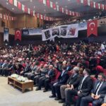 Bilal Erdoğan: "İnançsız Akıl Kendini Yüceldiğinde Sapıtır" 1 bilal erdogan inancsiz akil kendini dev aynasinda goruyor 51de96c8982c