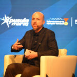 Bilal Erdoğan: "İnançsız Akıl Kendini Yüceldiğinde Sapıtır" 4 bilal erdogan inancsiz akil kendini dev aynasinda goruyor 7fee2b6e12bb