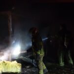 Bursa'da İşçilerin Kaldığı Barakada Sigara Nedeniyle Yangın Çıktı 3 bursada iscilerin kaldigi baraka alev alev yandi 6fa44cc59b8a