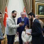cumhurbaskani erdogan filistinli hind rajabin ailesini kabul etti 6a023839d234