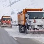 ekipler gecitleri ulasima acik tutmak icin calisiyor 82b47ddd52e2