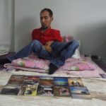 el ve ayaklarini kullanamiyor ama 16 yilda 20 kitabi cikti 04a5e6331803