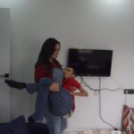 el ve ayaklarini kullanamiyor ama 16 yilda 20 kitabi cikti fbd82836d8d0