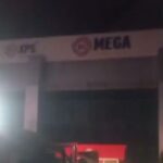 Elazığ'da Yalıtım Fabrikasında Çıkan Yangında 16 Kişi Dumandan Etkilendi, Bir İtfaiyeci Yaralandı 2 elazigda yalitim fabrikasinda yangin 16 kisi dumandan etkilendi 1 itfaiye eri yaralandi 21cafd5203a1