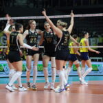 Fenerbahçe, VakıfBank'a karşı heyecan dolu maçı 3-2 kaybederek ligdeki ilk yenilgisini aldı 1 fenerbahce medicana vakifbank 2 3 68a075a1bfe9