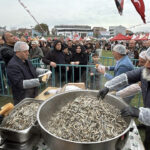 festivalde 10 bin kisiye 3 ton hamsi dagitildi 1aaeb2e56368