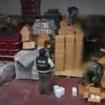 Gaziantep'te Yılbaşı Öncesi Kaçak İçki Operasyonu: 4 Bin 520 Litre Etil Alkol Ele Geçirildi 2 gaziantepte 4 bin 520 litre etil alkol ele gecirildi 870fd84d454a