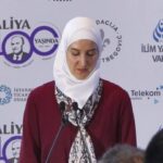 istanbul aliya 100 yasinda hayat fikir mucadele sergisi acildi cd7a7c8132d4