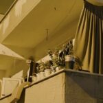 istanbul arnavutkoyde silah zoruyla girdikleri evde 4 yasindaki cocuk ile annesini darbederek ziynet esyalarini gasbettiler d34c66817925