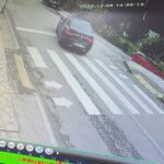 istanbul avcilarda otomobil binanin bahcesine dustu 2 cocuk yarali 50febe094795