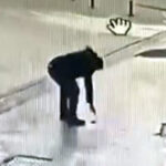 Benzin İstasyonunda Cüzdanını Kaybeden Adam, Hırsızın Peşine Düştü 1 istanbul avcilarda yerde buldugu cuzdani alip uzaklasan supheli kamerada 955d110fca16