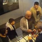 istanbul bagcilarda yerde bulduklari altini sahibine teslim eden iki cocuga bakan kacirdan ziyaret a55a1c9a3447