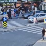 Beylikdüzü'nde Sokak Ortasında Kavgaya Dönüşen Tartışma Kameralara Yansıdı 1 istanbul beylikduzunde 2 grup arasinda tekmeli yumruklu kavga kamerada 89bc4e7d0642