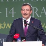 Cumhurbaşkanı Yardımcısı Cevdet Yılmaz, Bingöl Tanıtım Günleri'nde İstanbul'daki Bingöllülerle buluştu 2 istanbul cumhurbaskani yardimcisi cevdet yilmaz bingol tanitim gunlerine katildi 1432c4de3b74