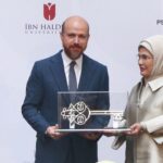 Emine Erdoğan, ruh sağlığı alanında yenilikçi adımlar atan İbn Haldun Üniversitesi'nin açılışında önemli mesajlar verdi. 1 istanbul emine erdogan medeniyetimizin sifa anlayisi modern bilimle bulusuyor 556147249828